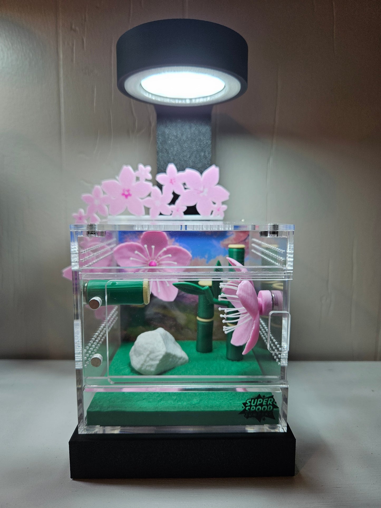 First Jumping Spider Enclosure Light (w/ plug, hub, and timer)